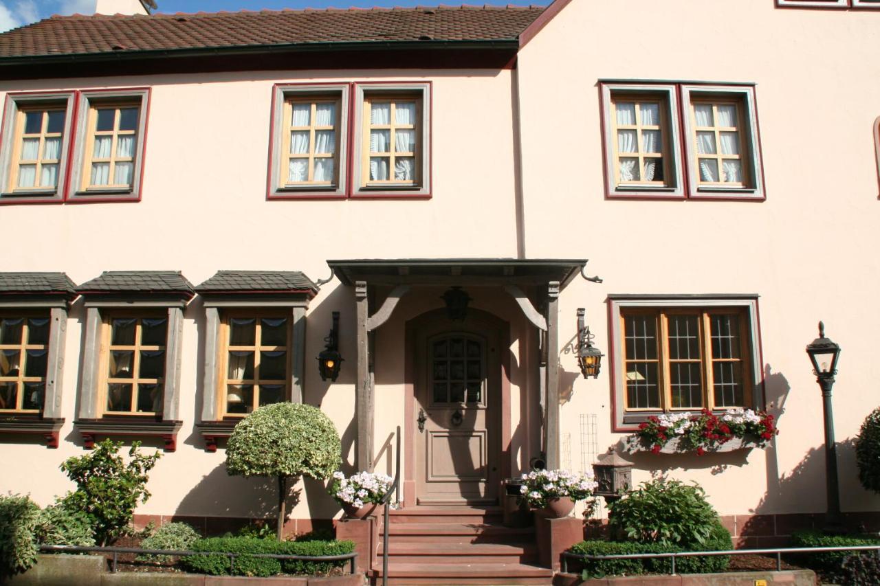 Gasthaus Zur Krone Großheubach Exterior foto